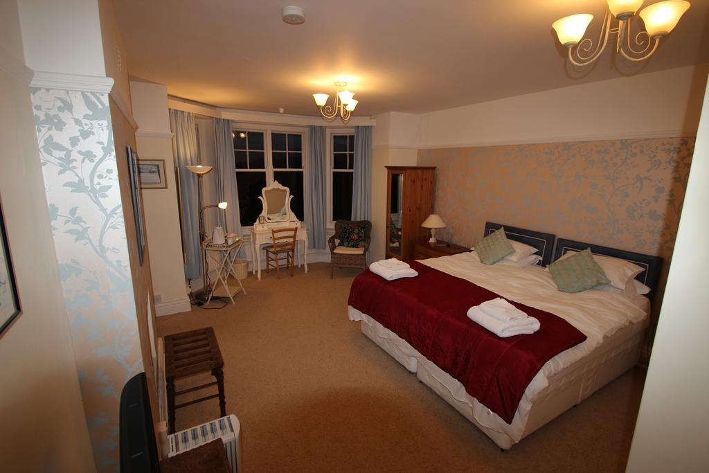 Woodlands Bed & Breakfast Barnt Green 객실 사진